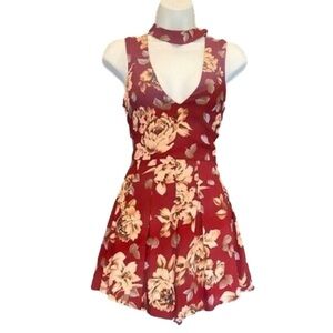 RUMOR Boutique Red Burgundy Floral Romper size small